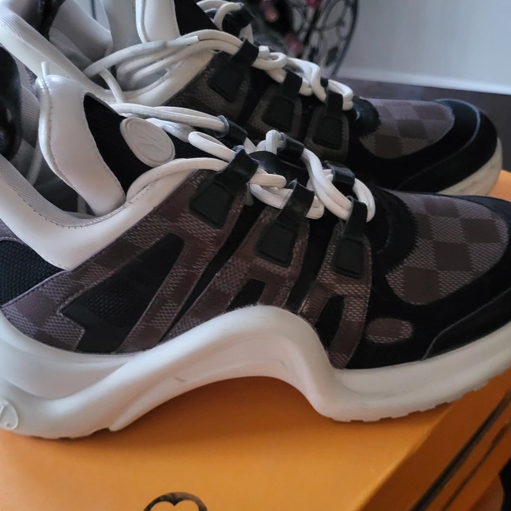 Louis Vuitton Black and White Athletic Shoes